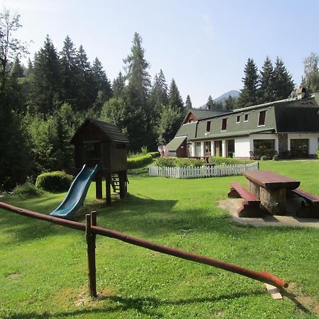 Penzion pod Dobákom Lazisko Exterior foto